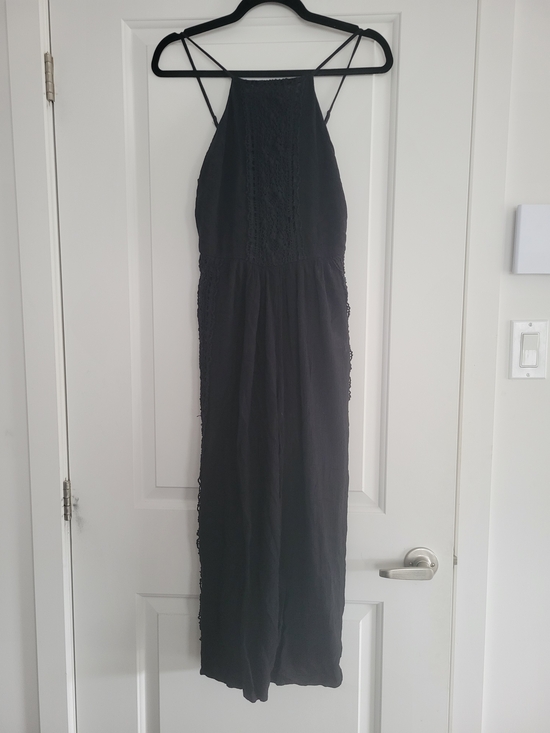 American Eagle Outfitters Dresses & Skirts - American Eagle Outfitters Black Lace-Trim Halter Maxi Dress